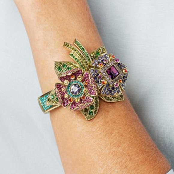 Never worn Captivating corsage Heidi Daus bracelet - Picture 2 of 3